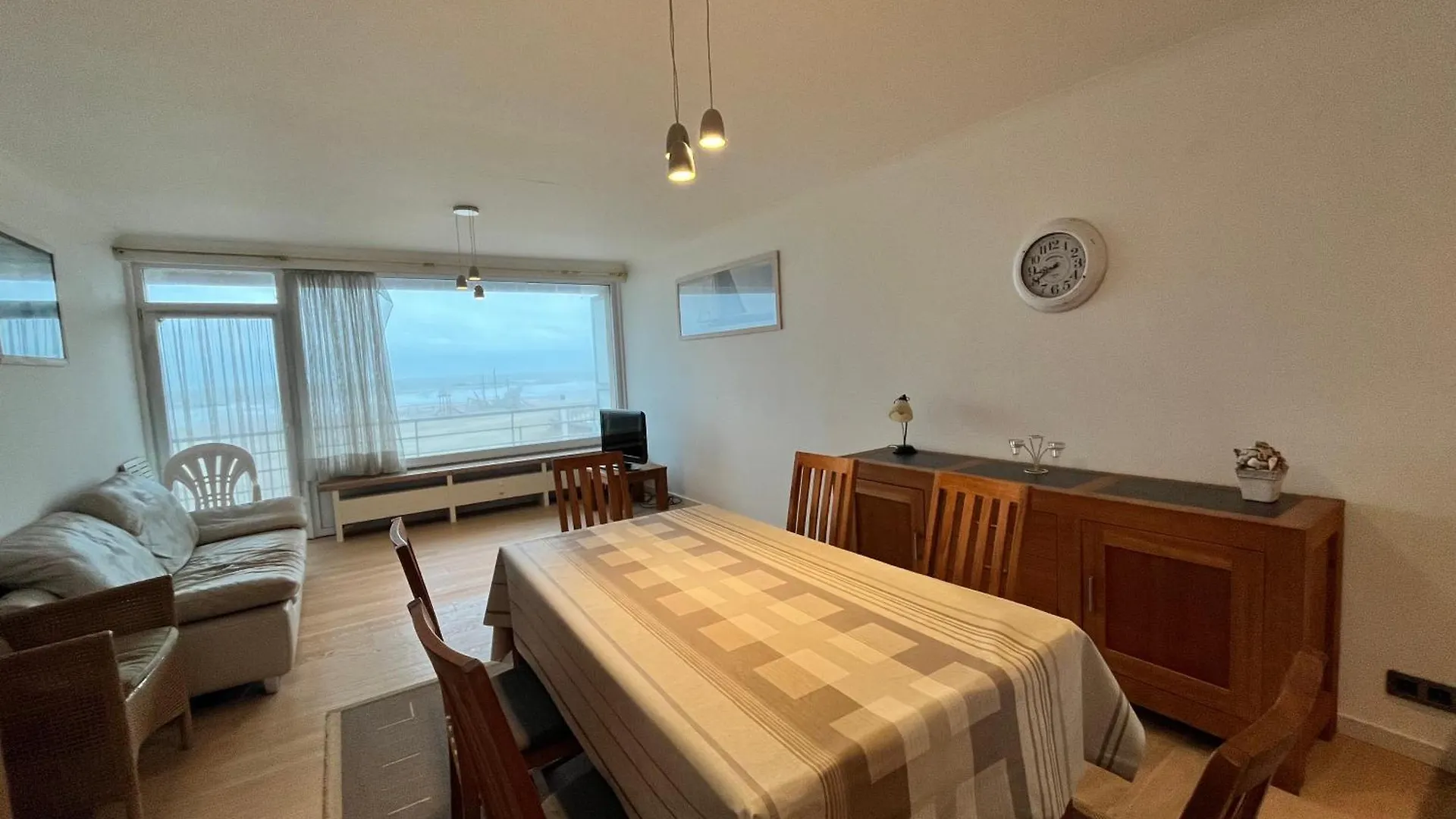 Elegant 2-Bedroom Apartment With A Sleeping Corner And Stunning Front Sea View T15 奥斯滕德 0*,  比利时